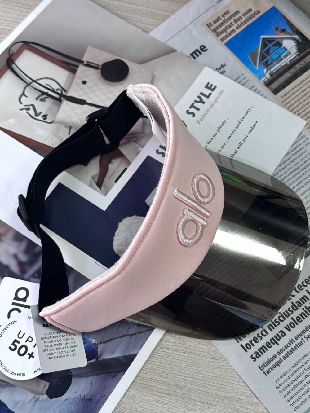 NWT😘 Alo Yoga Airlift Solar Visor Pink Tennis Golf Cap 💟Baseball cap/travel - Picture 3 of 5